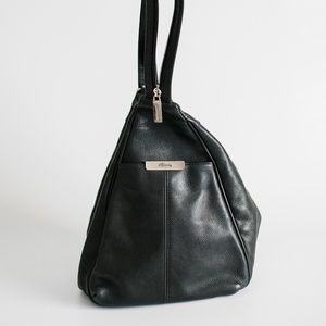 Preowned Fossil Small Black Leather Shoulder Bag/Backpack